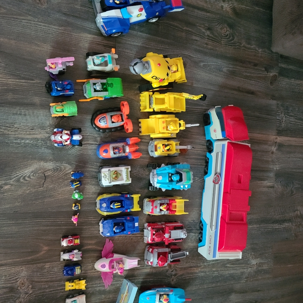 Huge Paw Patol lot over $500 worth of stuff